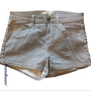 H&M striped shorts size 4